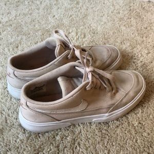 Light pink Nike street wear shoes